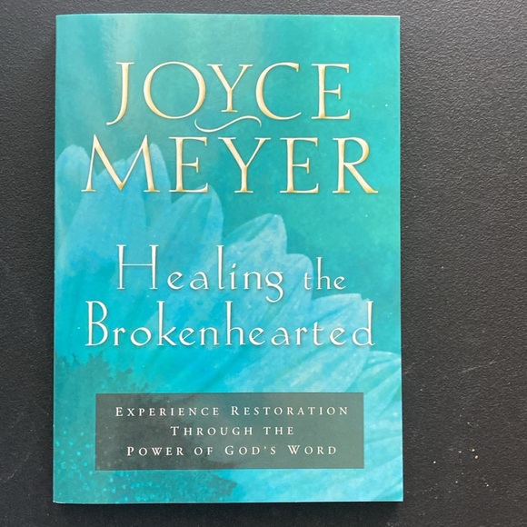 Joyce Meyer, Hope In Difficult Times, 6 Books - Picture 12 of 15